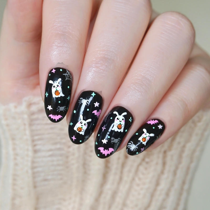 nail con thỏ nền đen