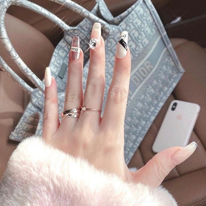 nail dior kim cưng
