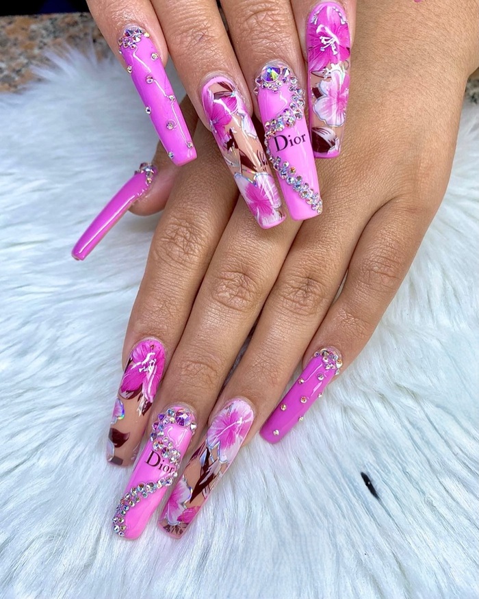 nail dior tím