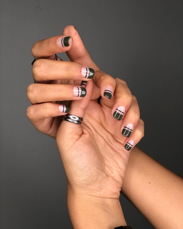 nail dior trắng đen