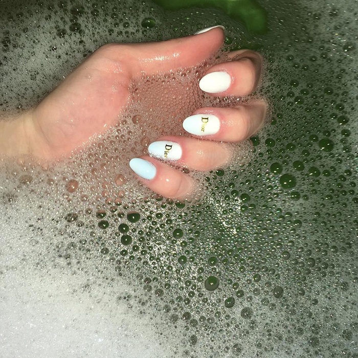 nail dior trang trong