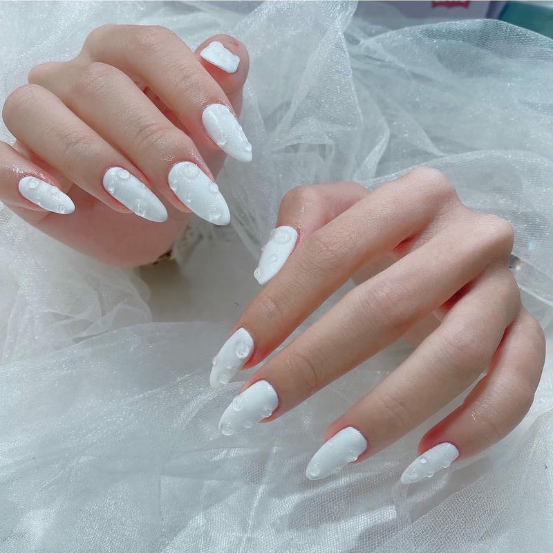 nail đơn giản nhẹ nhàng tắng giọt nước