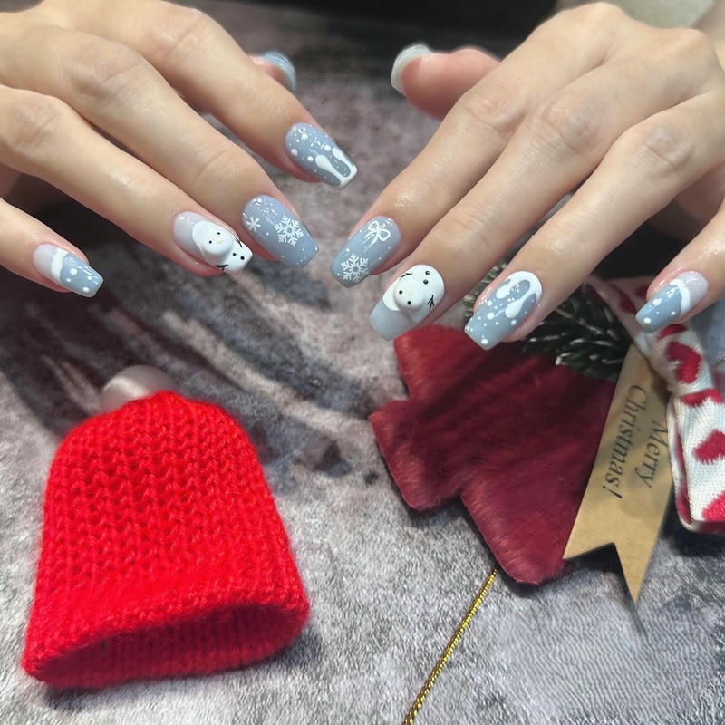 nail đơn giản nhẹ nhàng tuyết
