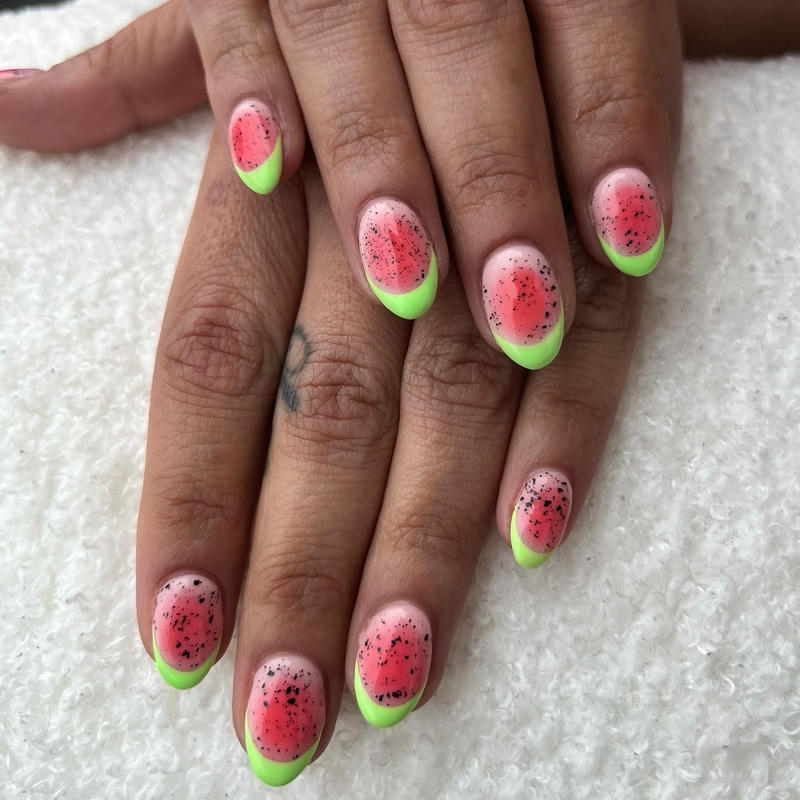 nail dưa hấu đi biển