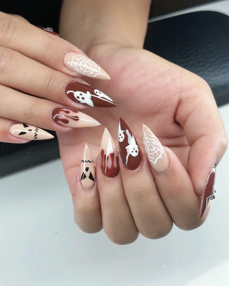 nail halloween nâu