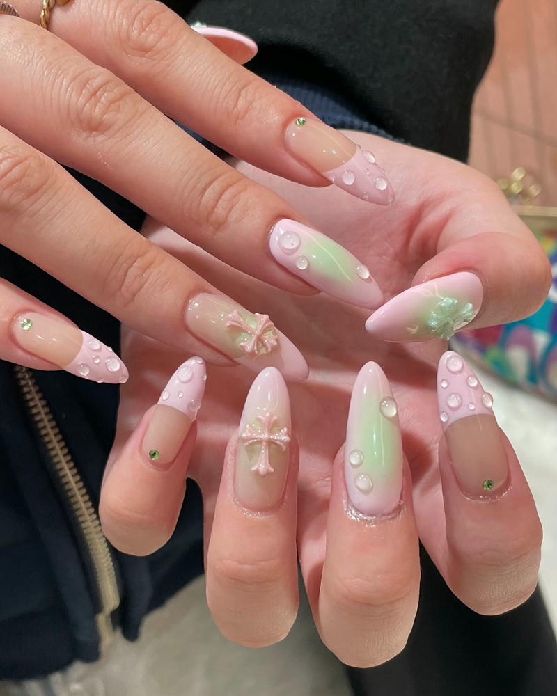 nail hạnh nhân chấm nước