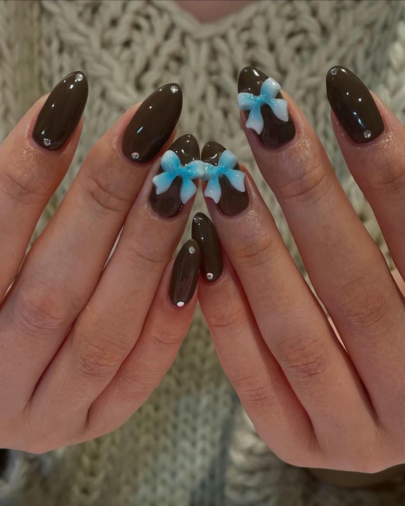nail hạnh nhân nâu đính nơ