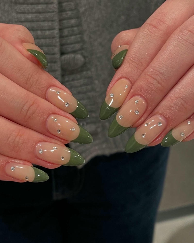 nail hạnh nhân sơn đầu móng xanh