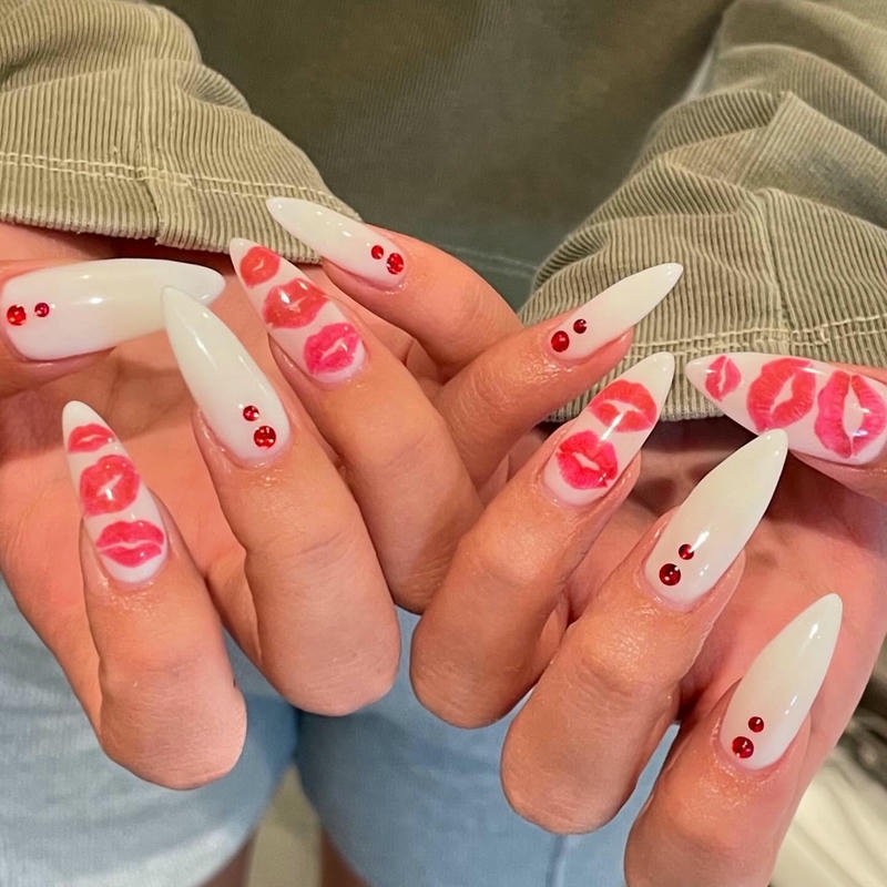 nail hạnh nhân son môi