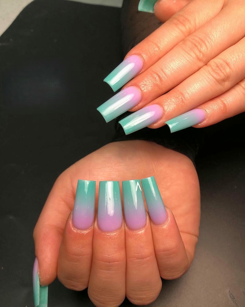 nail jennie xanh tím
