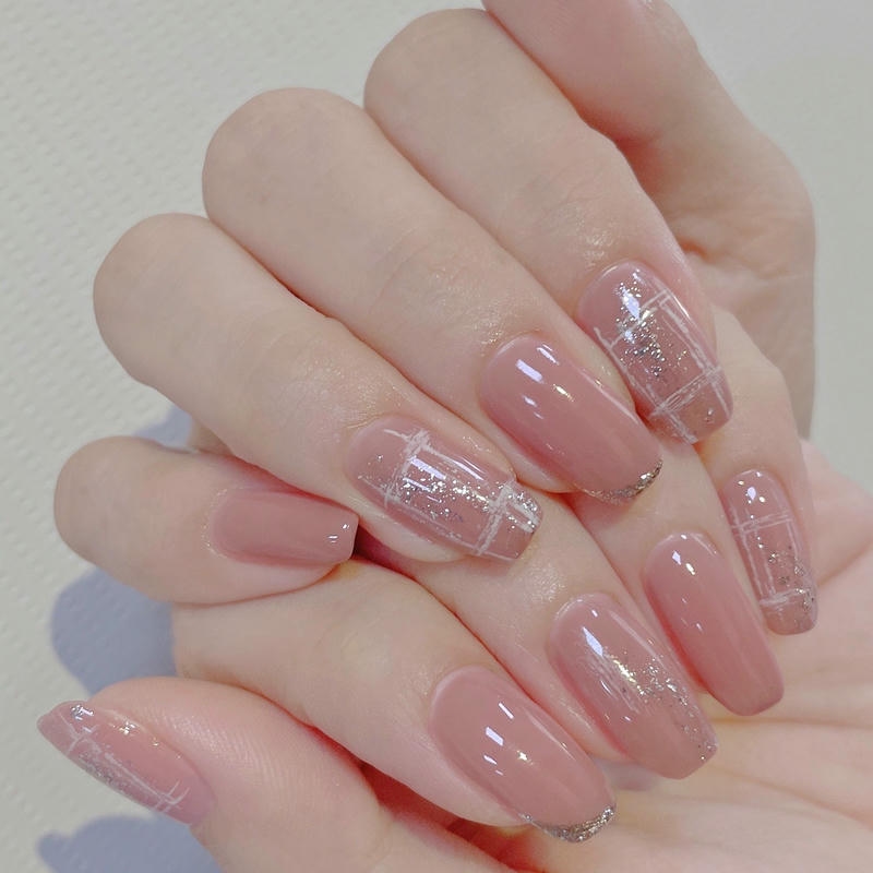 nail kẻ hồng