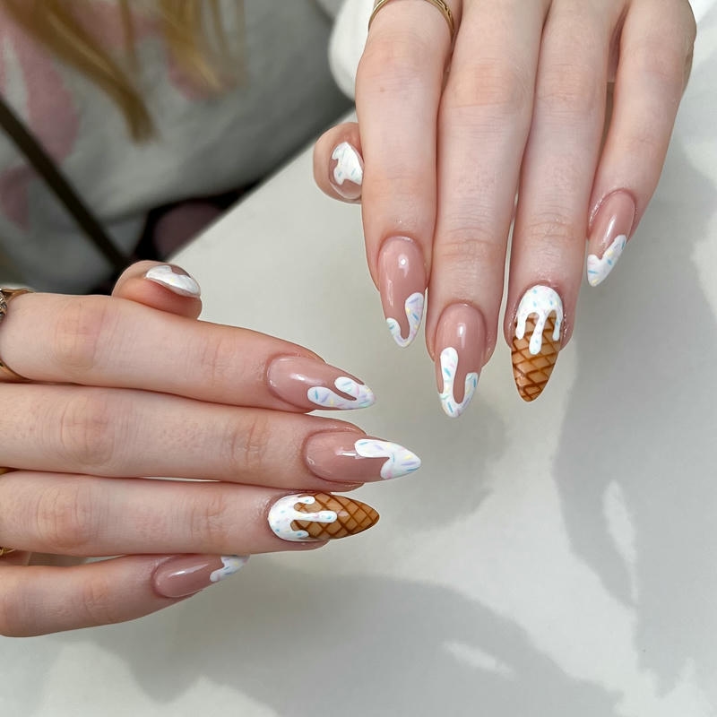 nail kem chảy màu trắng