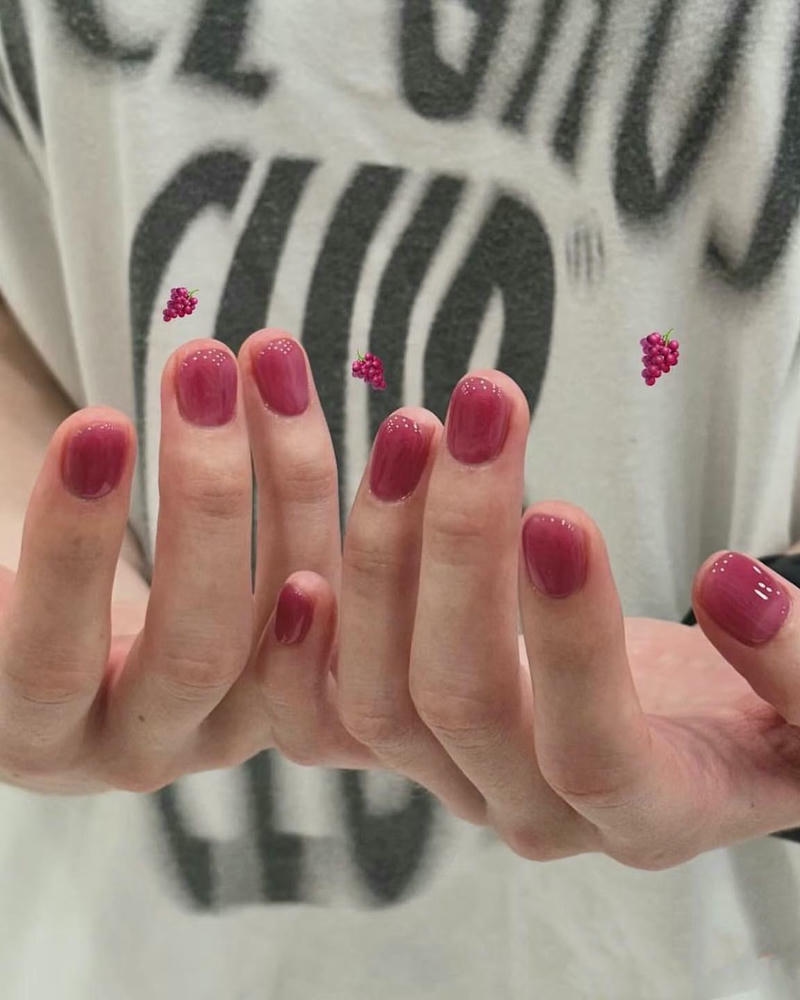 nail trái cây màu tím