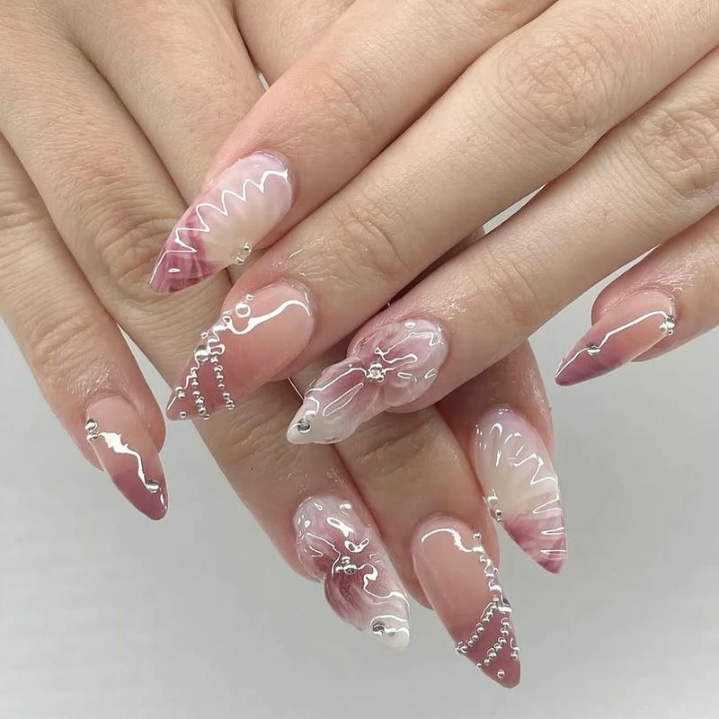 nail vẽ hoa ly