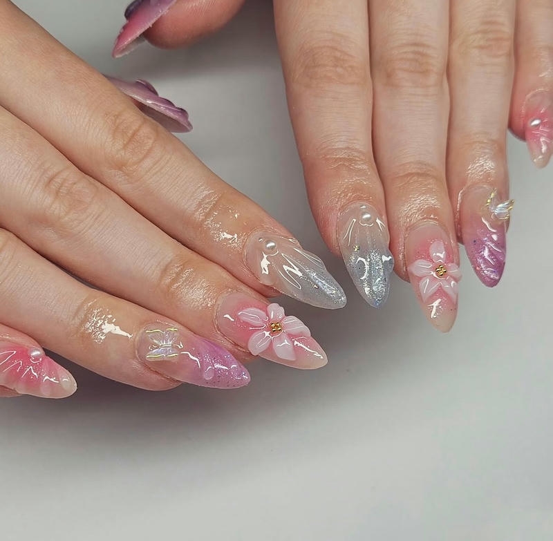 nail vẽ nhiều hoa