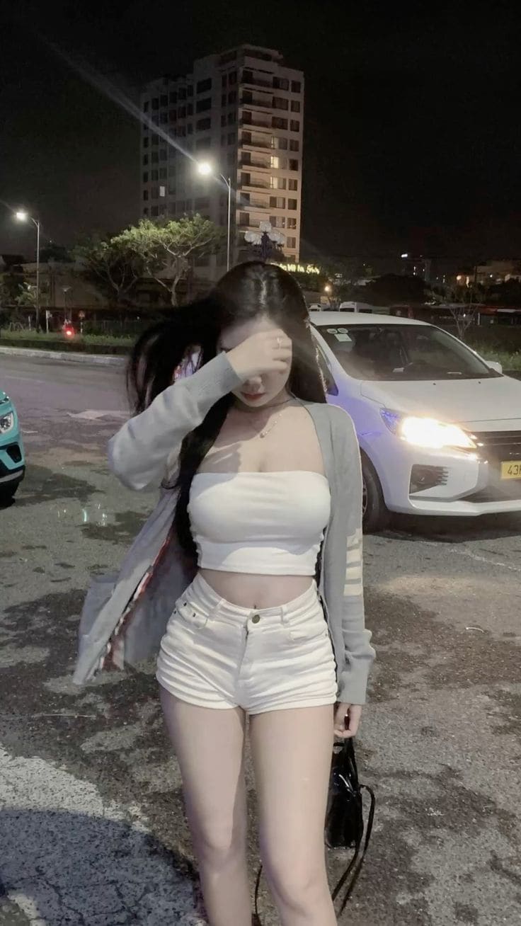 Gái xinh genZ trong trẻo.