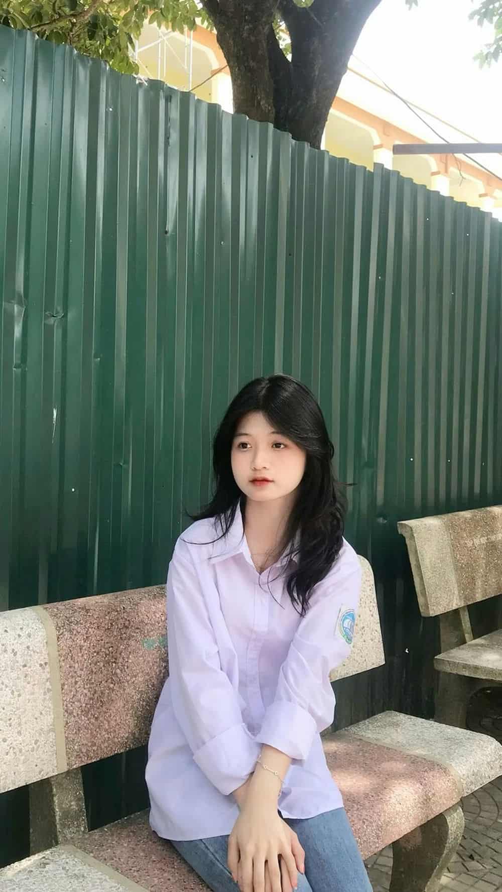 Gái xinh học sinh ngây thơ