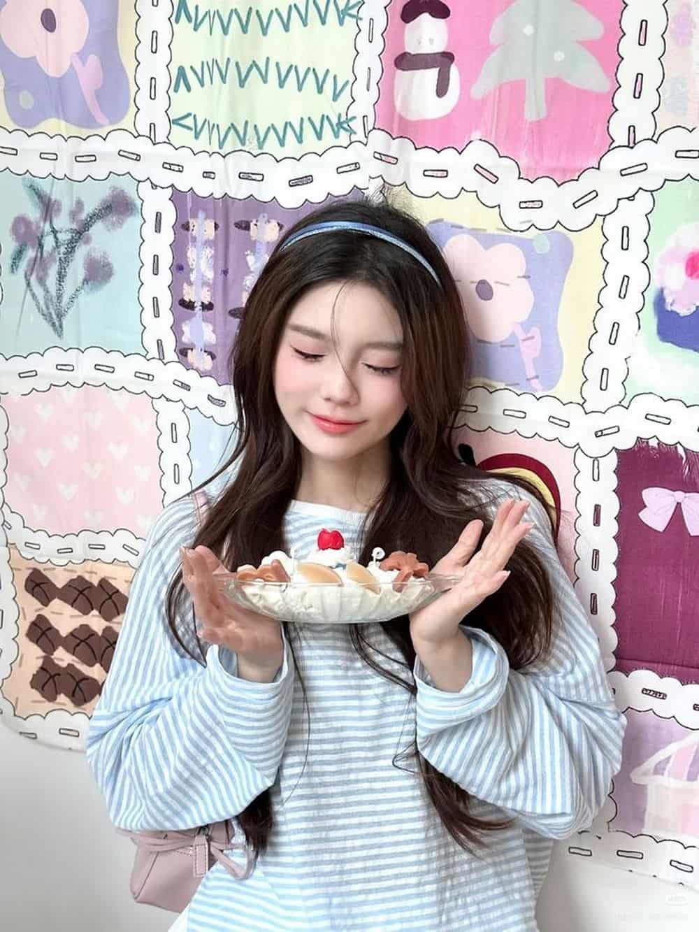 Khúc Thi Hương tự nhiên