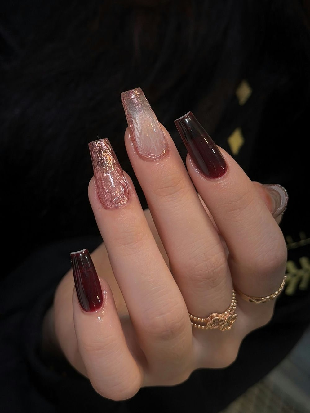 Nail cá tính hiện đại.