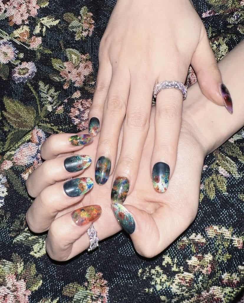 Nail jennie phong cách Hàn.