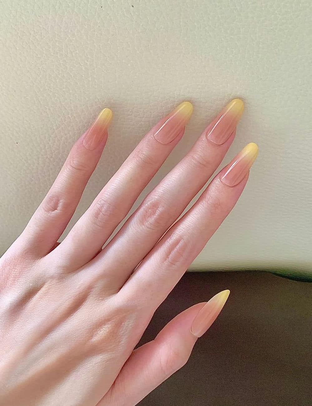 Nail kem chảy nổi bật