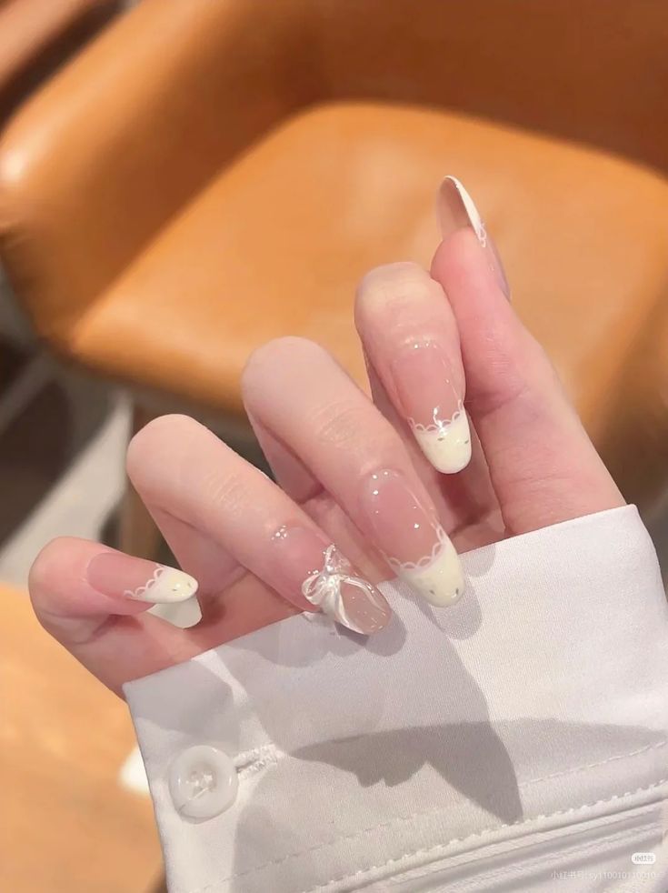 Nail kem chảy sang trọng