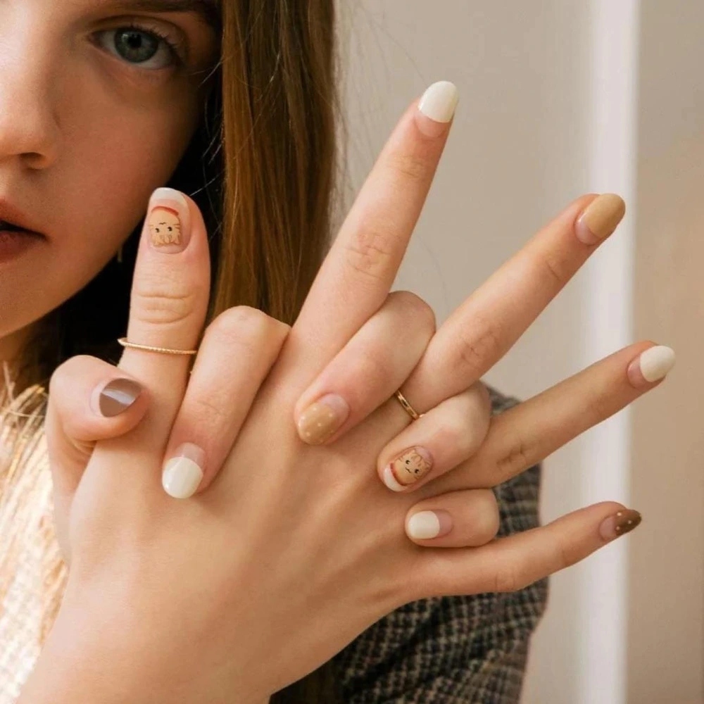 Nail vẽ phong cách vintage.