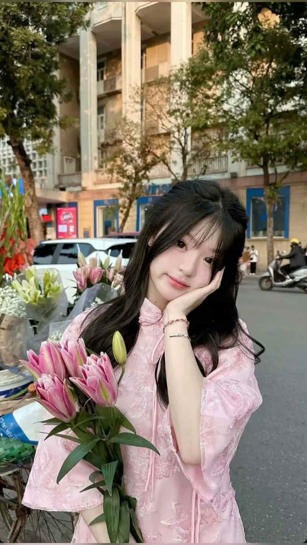 Vẻ trong trẻo gái Việt