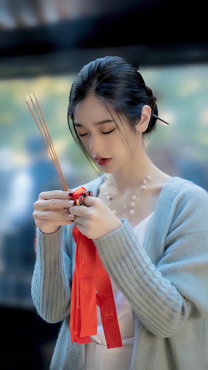 ảnh thắp hương đẹp nhất