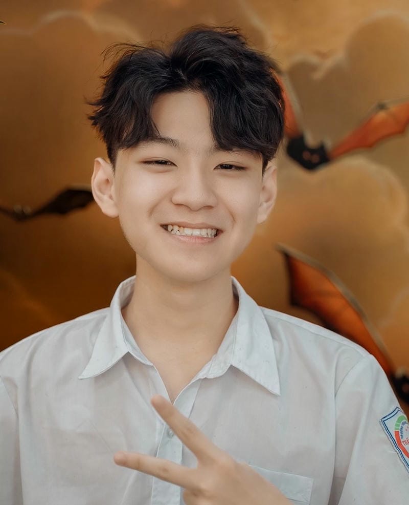 ảnh tóc nam chia ngôi