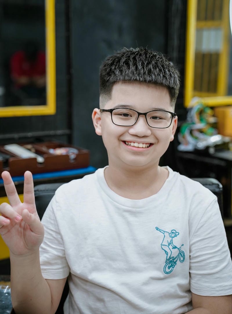 ảnh tóc nam ngắn mặt tròn