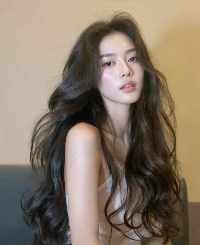 ảnh tóc uốn siêu xinh
