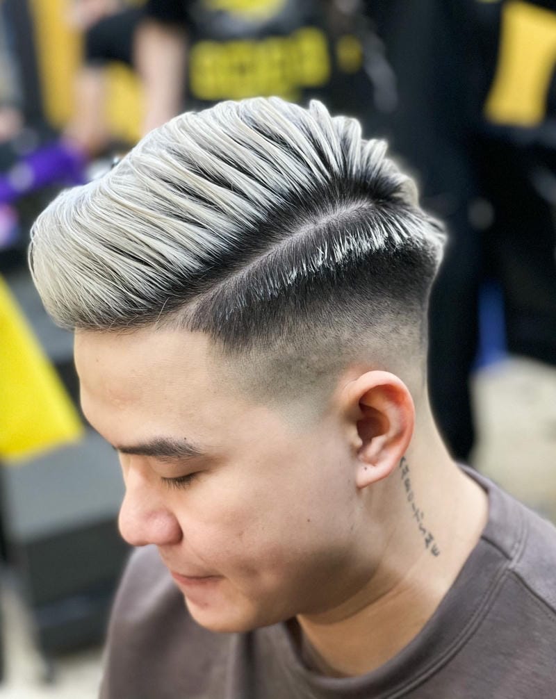 ảnh undercut nhuộm trắng