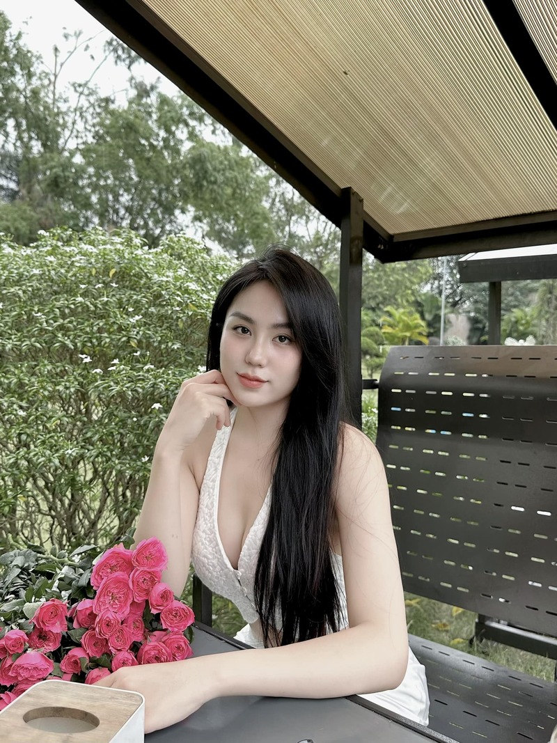 gái xinh ngực khủng 4