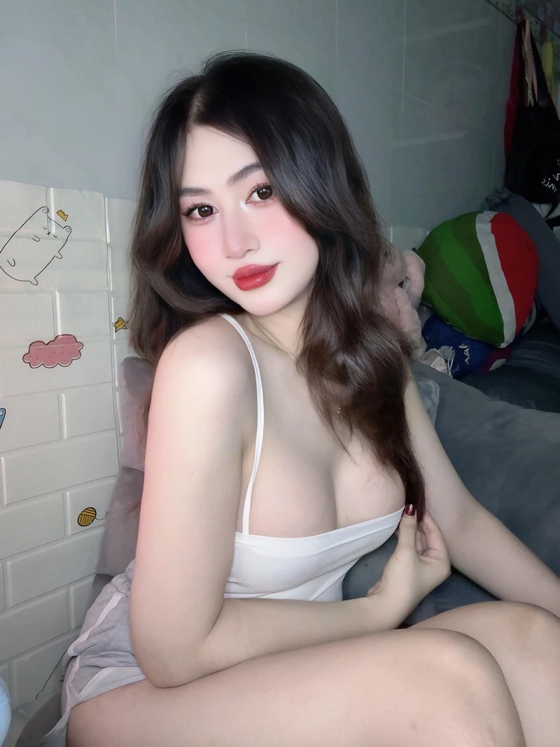 gái xinh ngực khủng 6