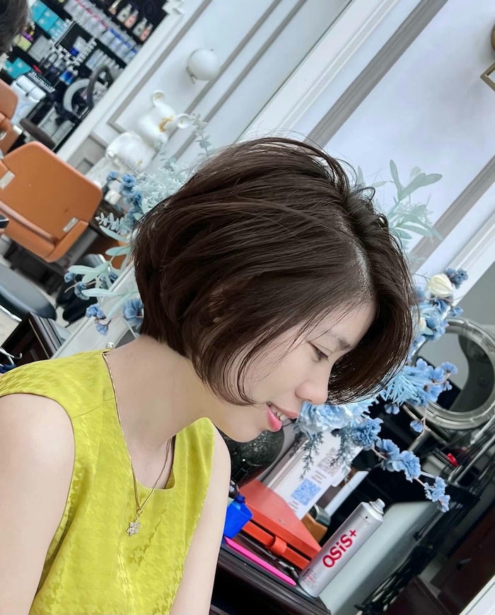 hình tóc ngắn cho u40