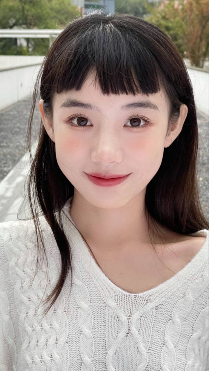 mái ngố bò liếm