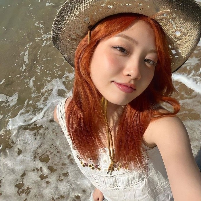 nâu cam đi biển cháy