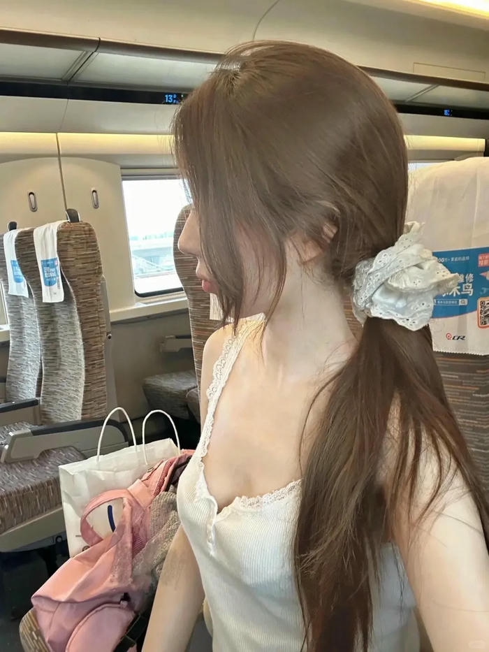 nâu khói mái mưa
