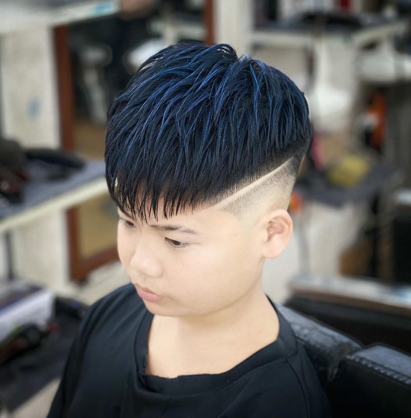 tóc layer nam kẻ ngang