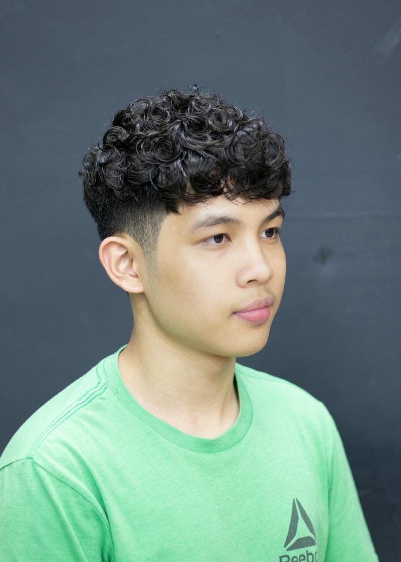 tóc layer nam uốn xoăn