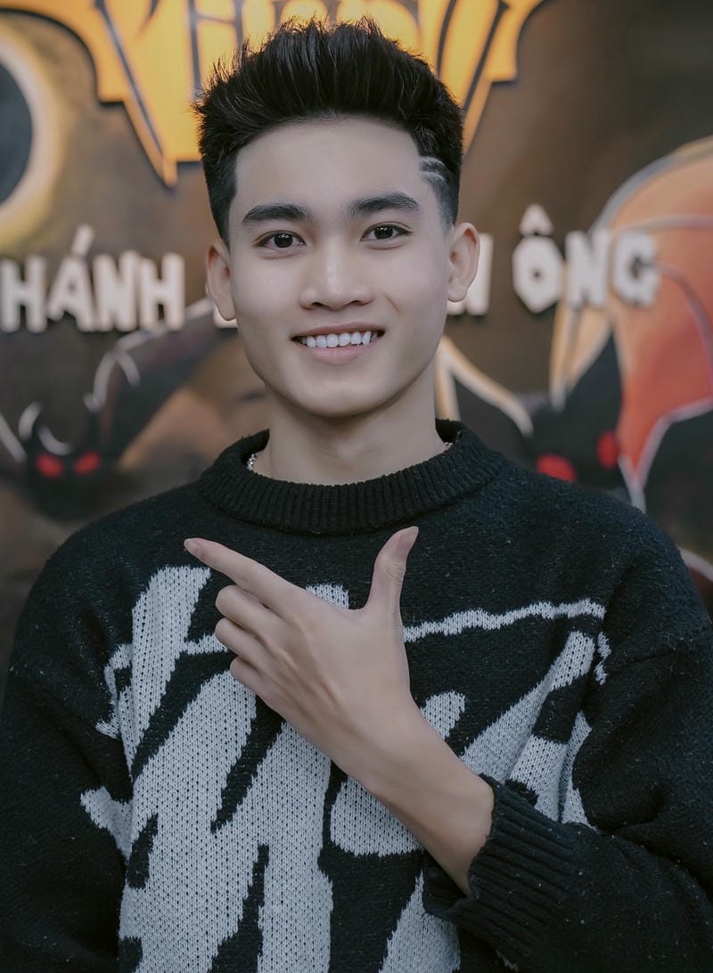 tóc mặt kim cương nam chất
