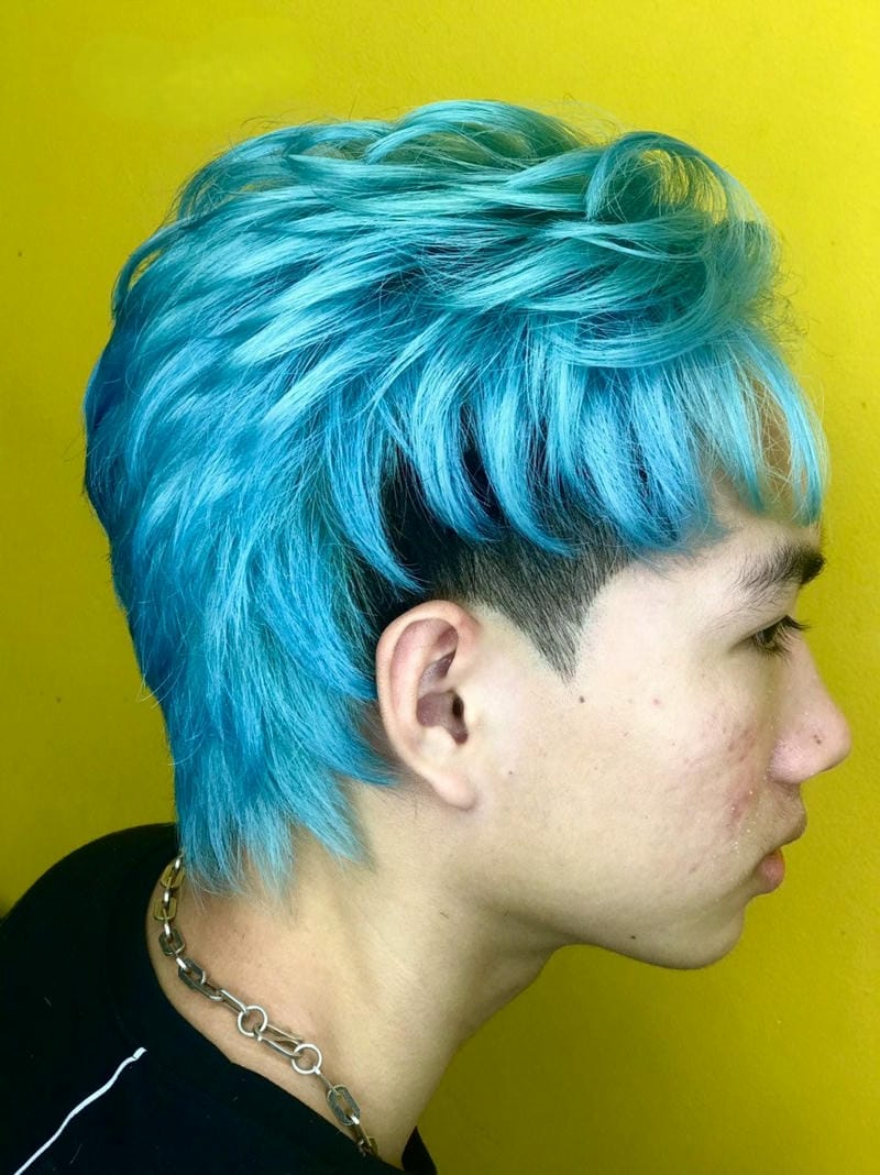 tóc mullet nam nhuộm xanh
