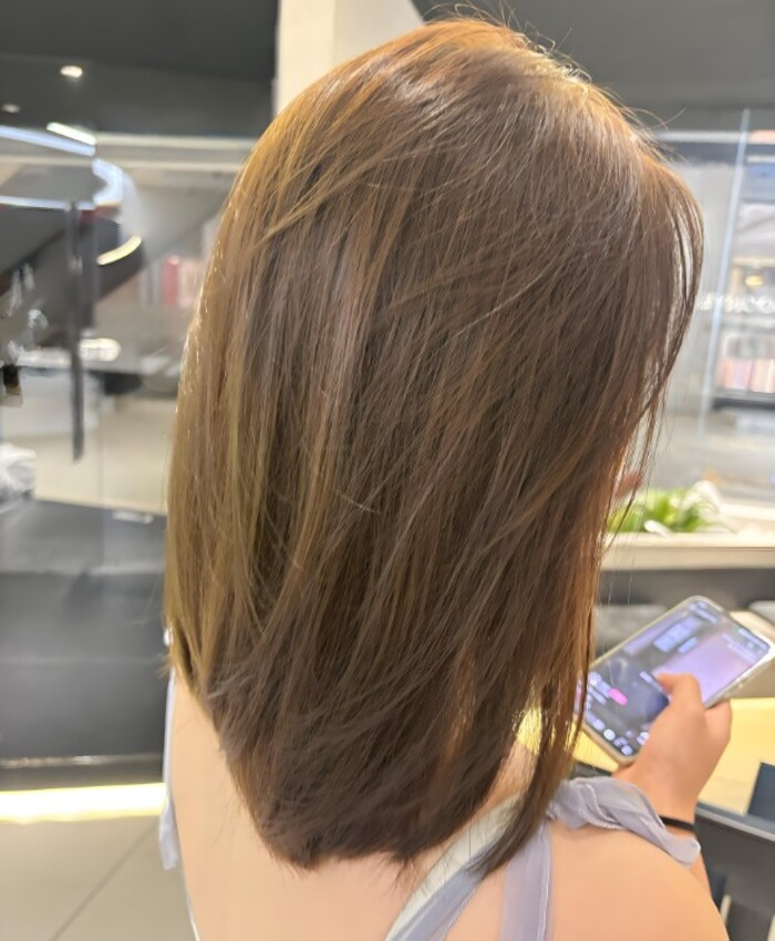 tóc nâu lạnh