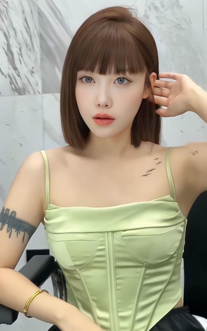 tóc ngắn mái ngố
