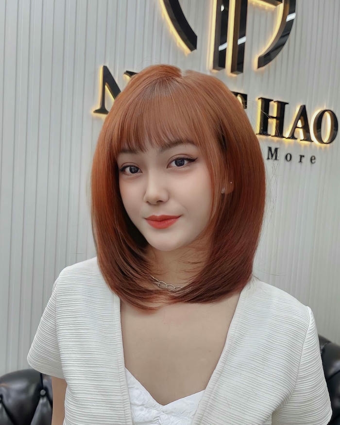 tóc ngắn màu cam