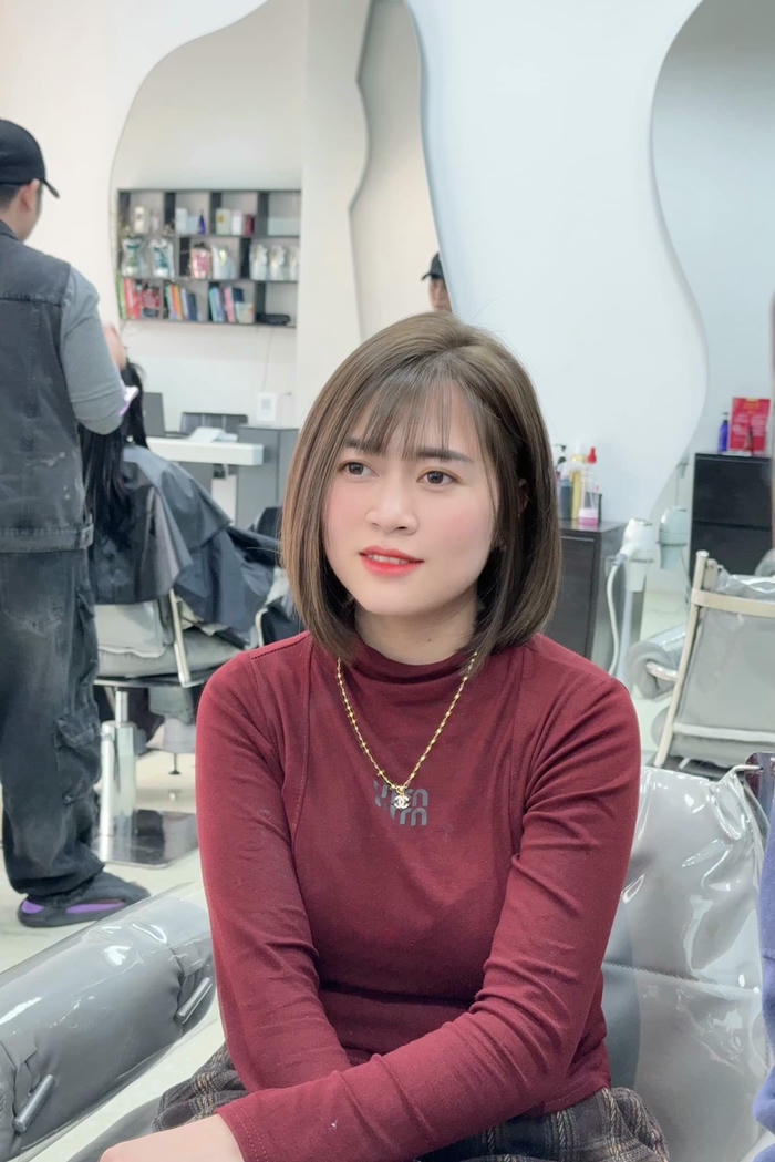 tóc ngắn nâu lạnh