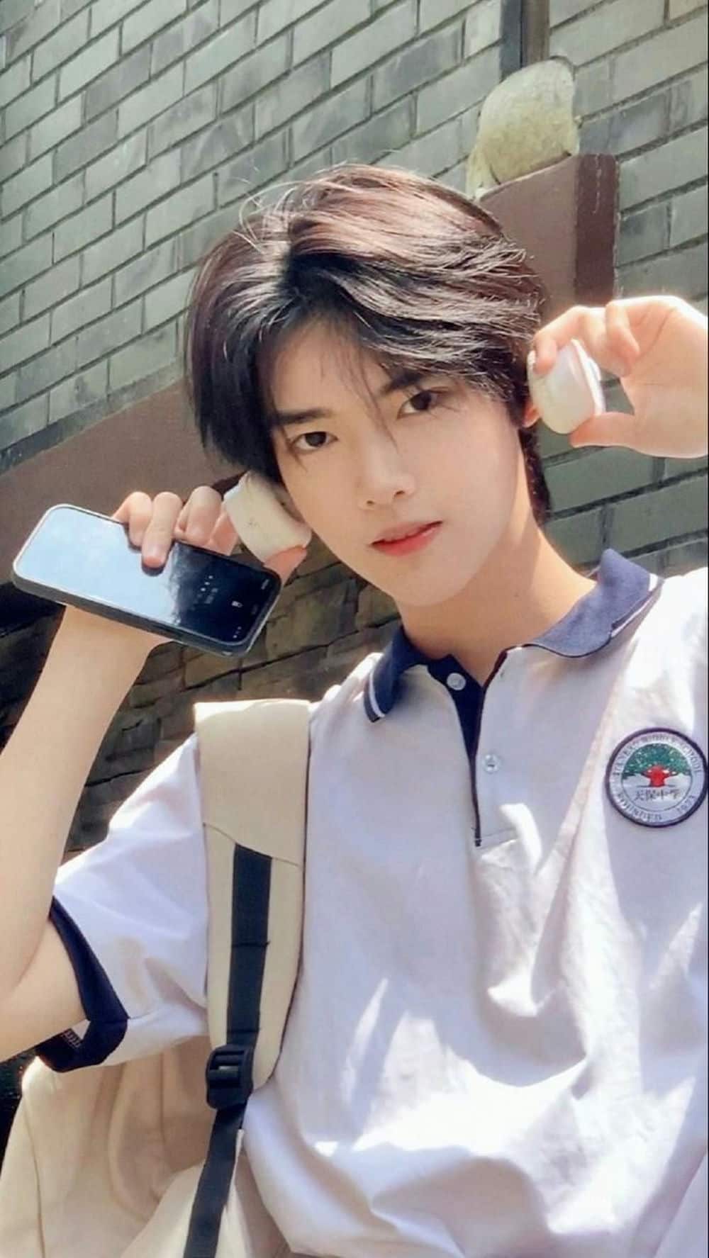 Ảnh chân dung trai 18