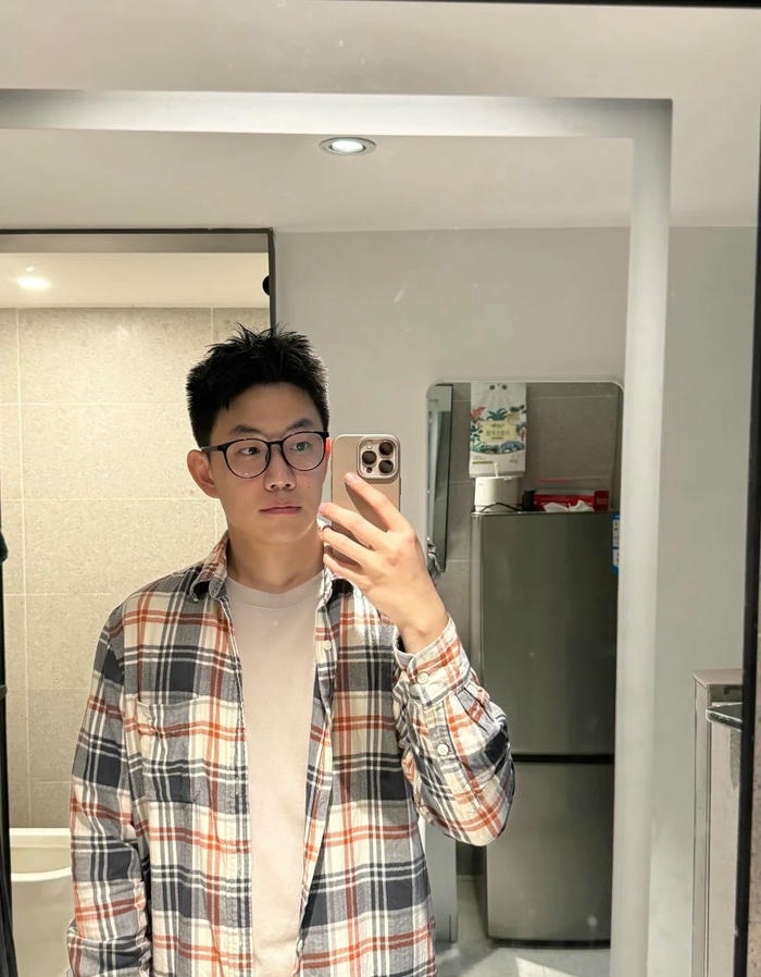 ảnh trai đeo kính đẹp