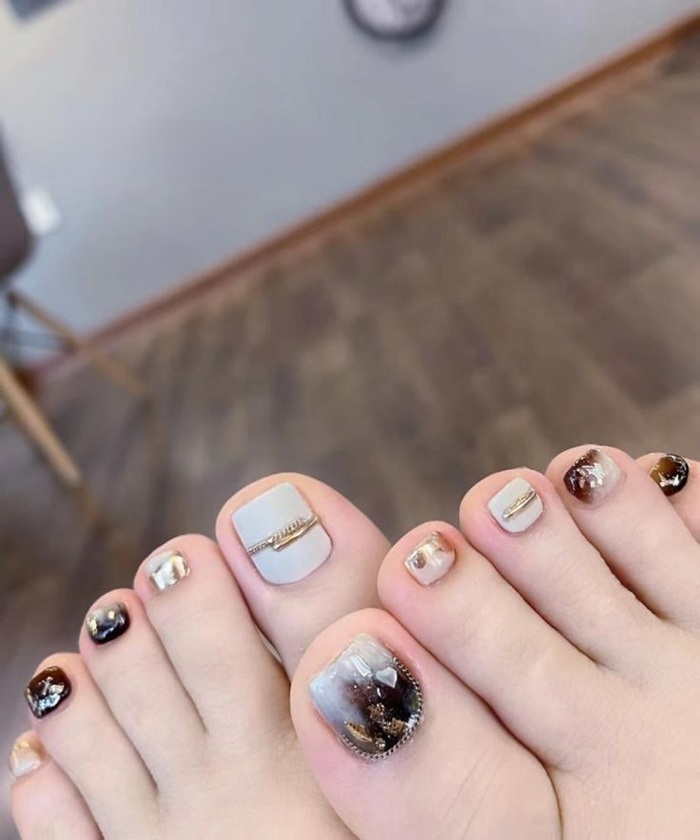 hình ảnh nail chân loang